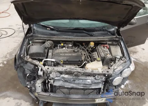 2015 Chevrolet Sonic Lt Auto из США, поврежденный, VIN 1G1JC6SH6F4153588